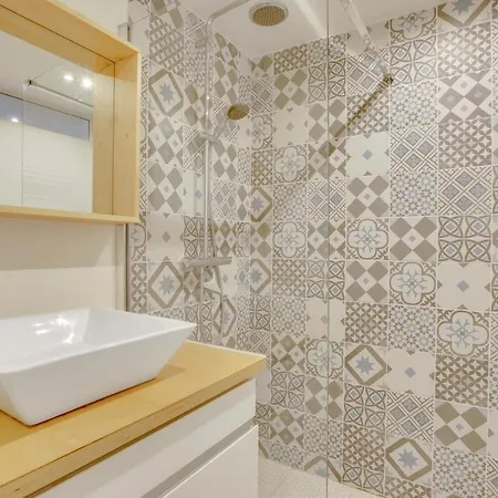 Aragon Apartment